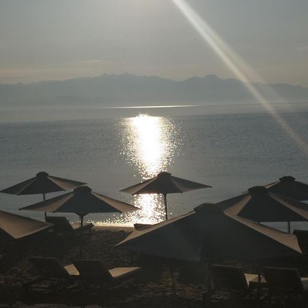 Takis Haikos House Two Minutes Walk To The Beach Peroulia Vounária Exterior foto